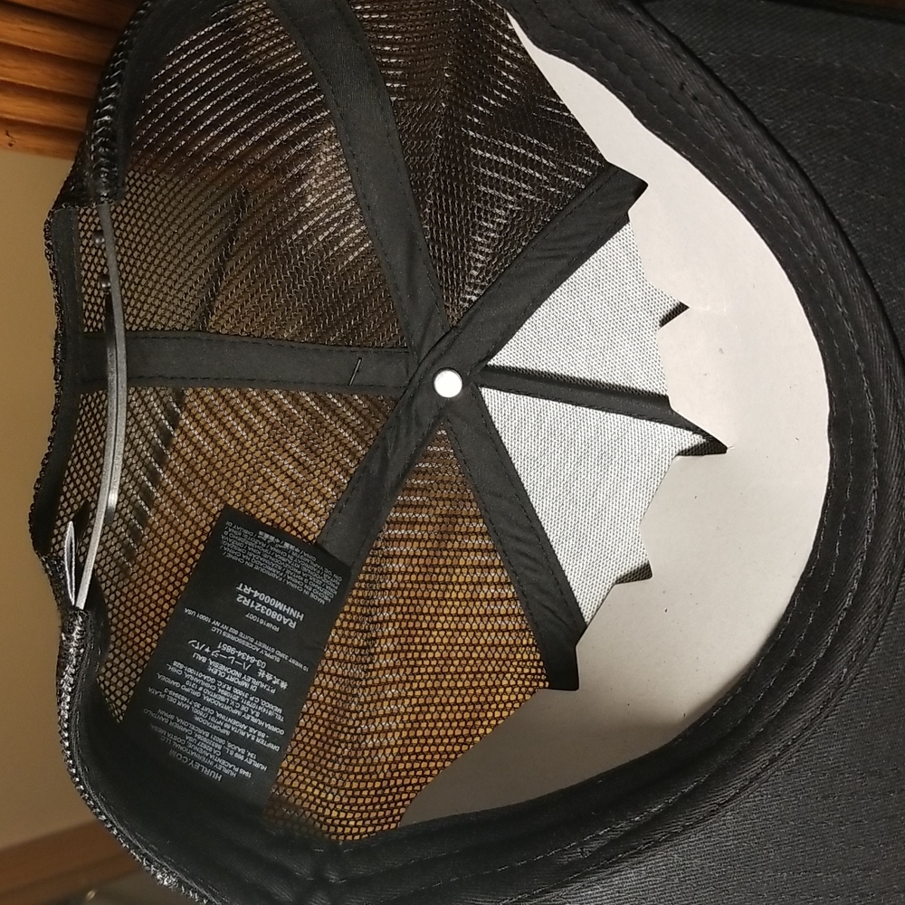 HURLEY SNAPBACK HAT - Picture 4 of 6